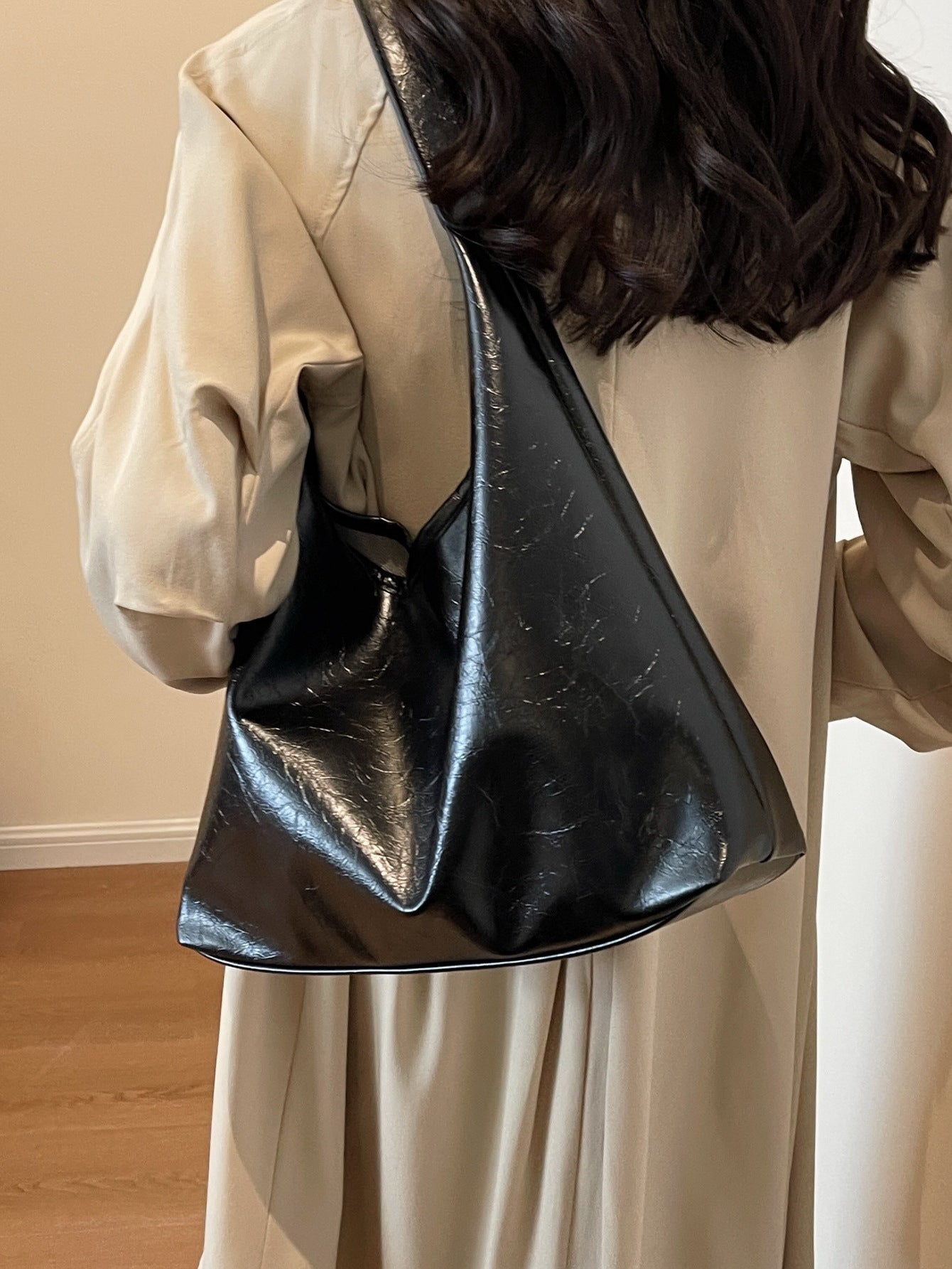 Soft Leather Retro Tote Bag for Women