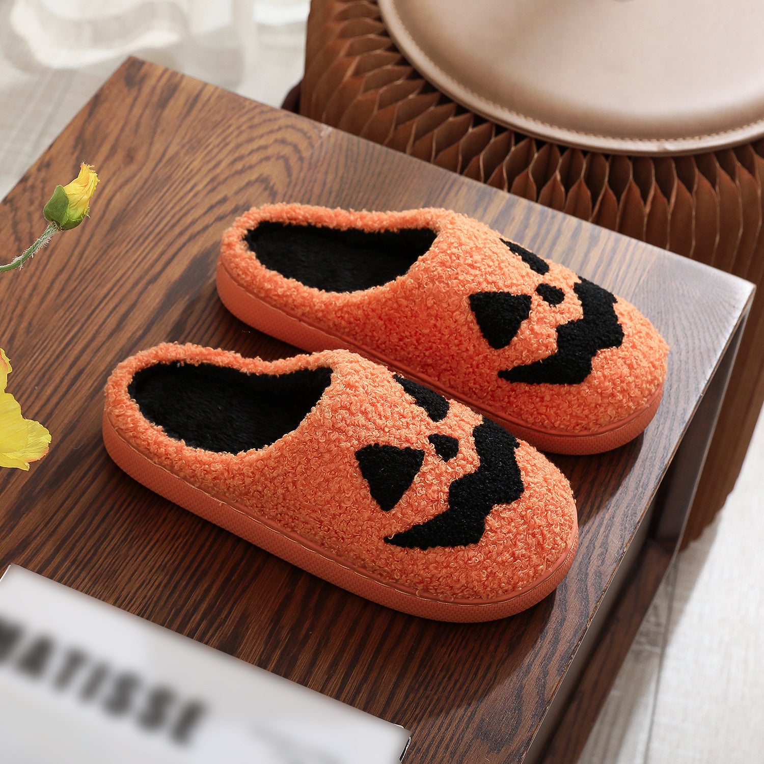 Halloween Baumwollhausschuhe für Herren Damen Winter Warme Totenkopf Geist Kürbis Indoor Hausschuhe