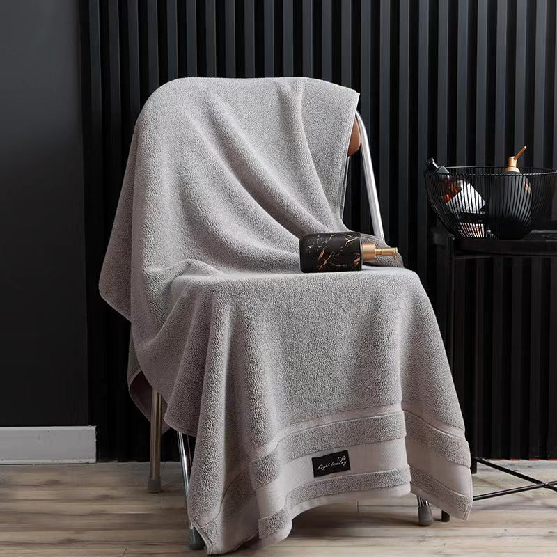 Bade- und Handtuch-Set aus reiner Baumwolle