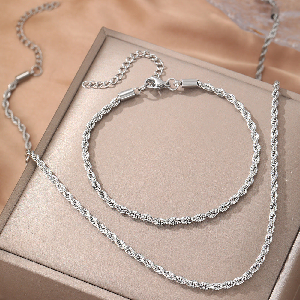 Goldkette Hanfseil