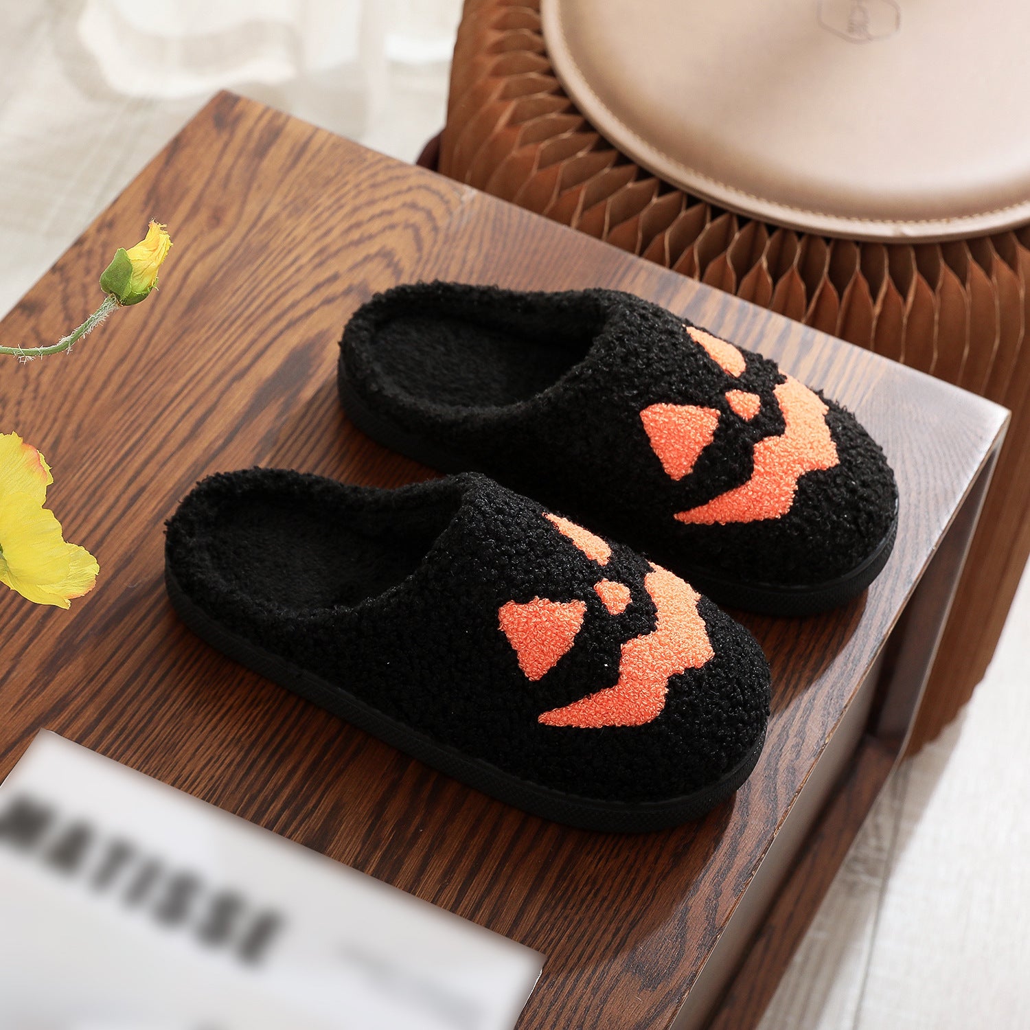 Halloween Baumwollhausschuhe für Herren Damen Winter Warme Totenkopf Geist Kürbis Indoor Hausschuhe