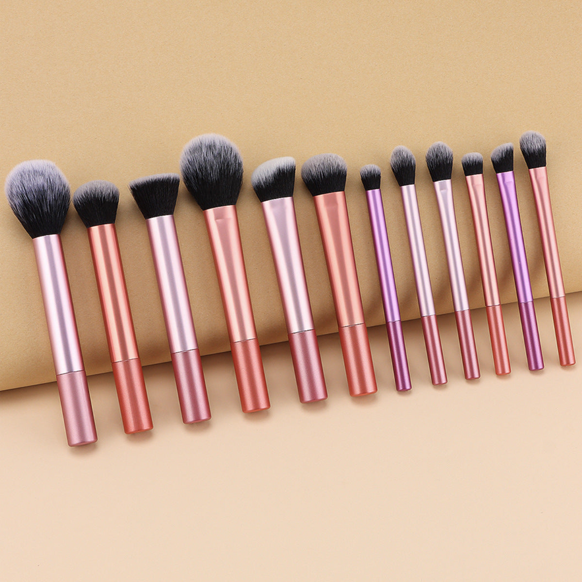 Mehrfarbiger Make-up-Pinsel